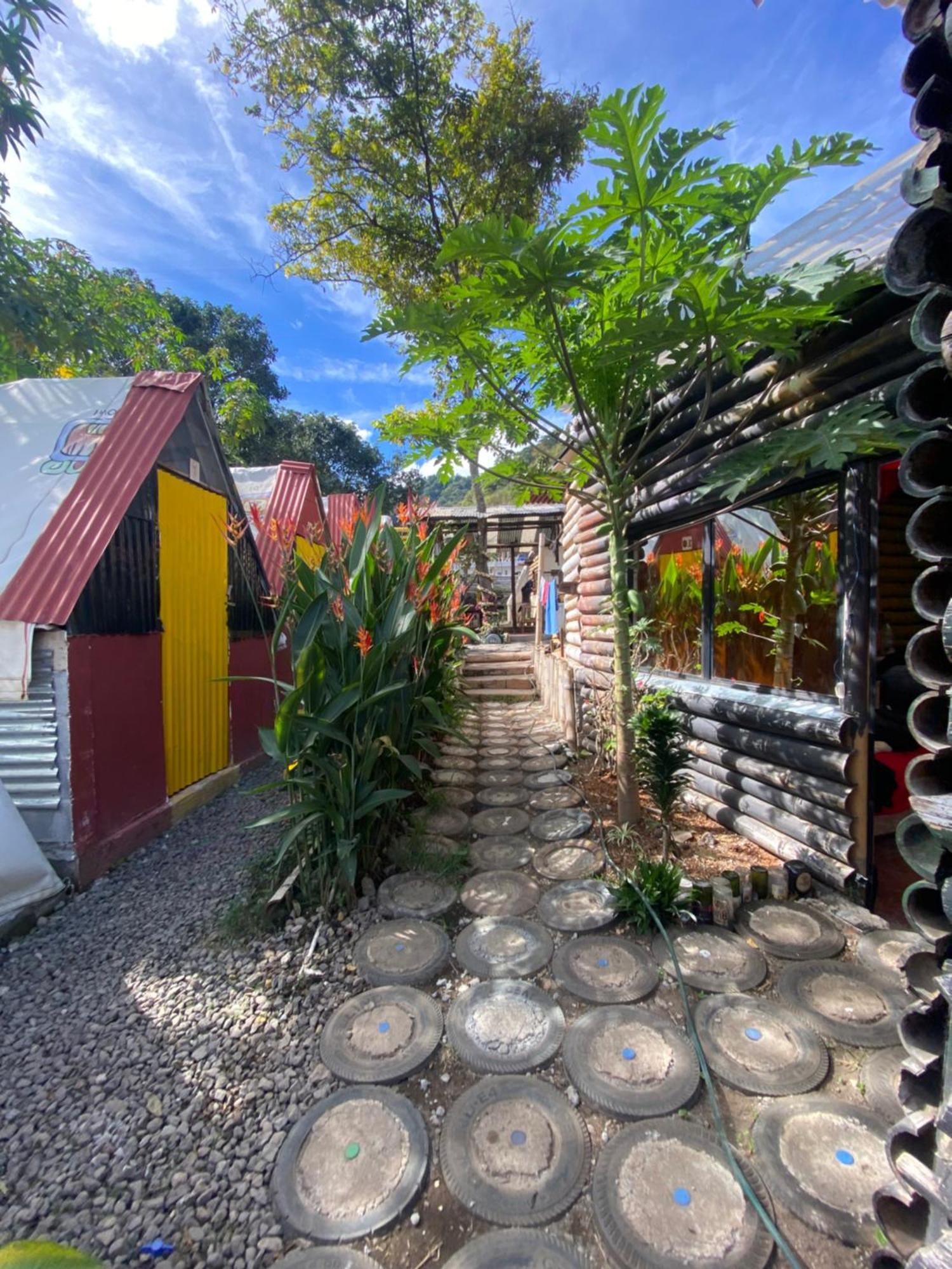 Gran Colibri Adventure Park Vandrarhem San Pedro La Laguna Exteriör bild